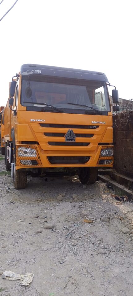 Howo 371 Dump Truck  2016 model  Foreign used