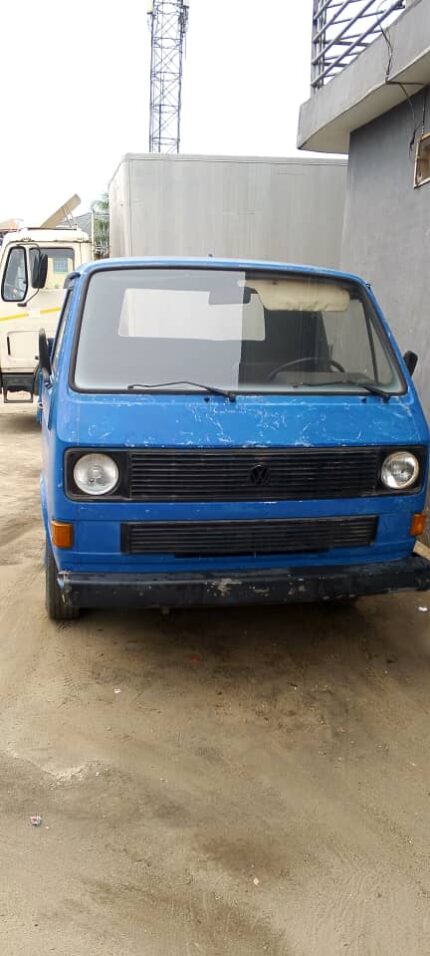 Volkswagen transporter pickup  Foreign used  Petrol Engine